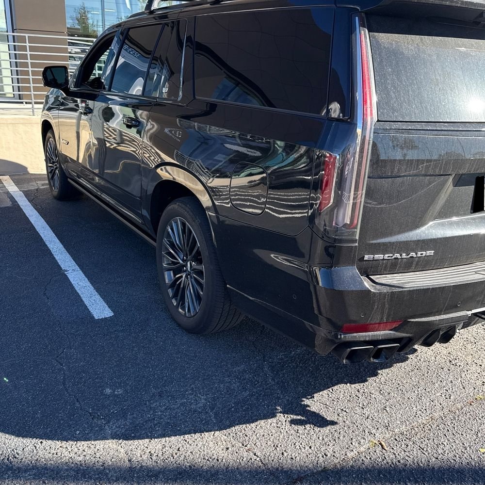 2024 Cadillac Escalade-V ESV Base