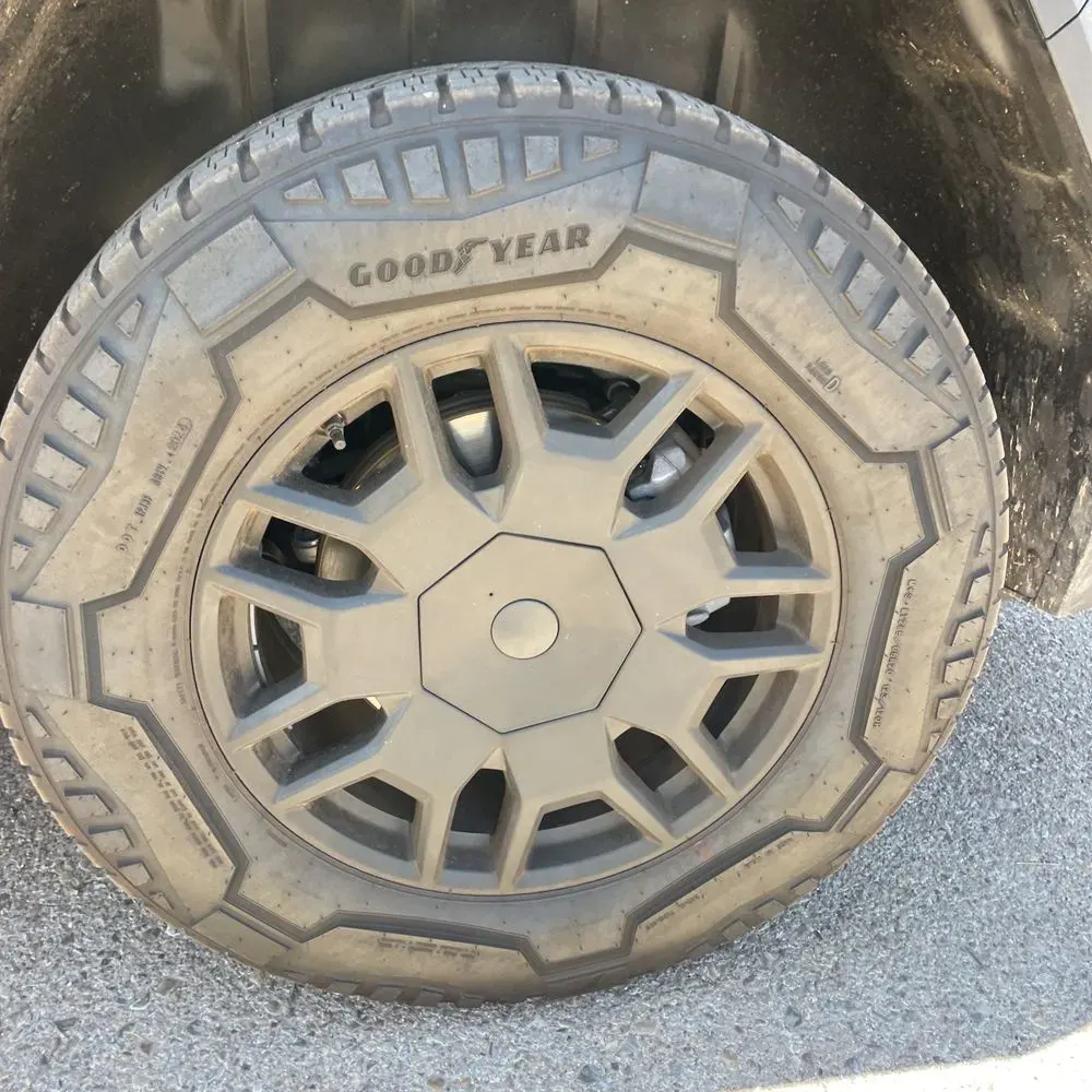 2024 Tesla Cybertruck Base