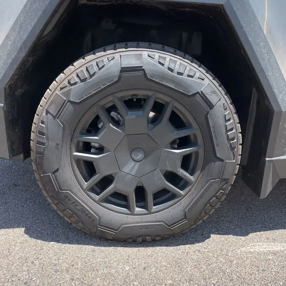 2024 Tesla Cybertruck Base