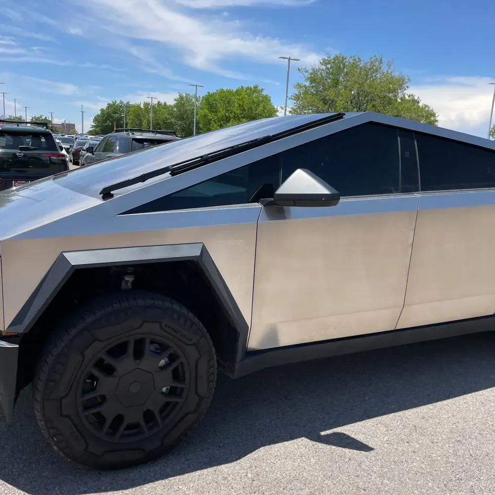 2024 Tesla Cybertruck Base