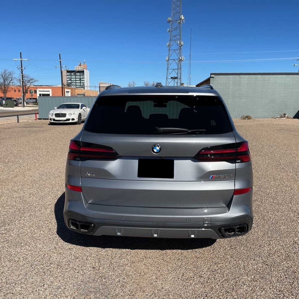 2025 BMW X5 M60i
