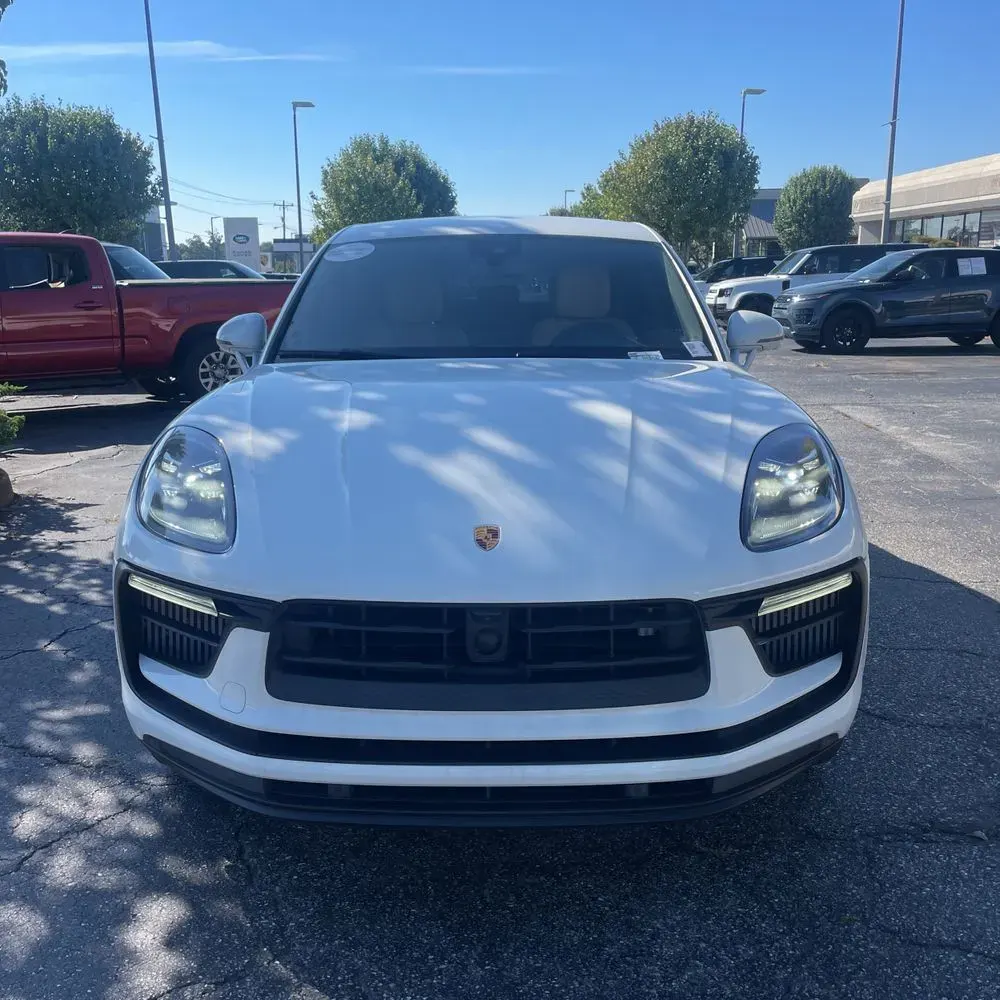 2022 Porsche Macan S