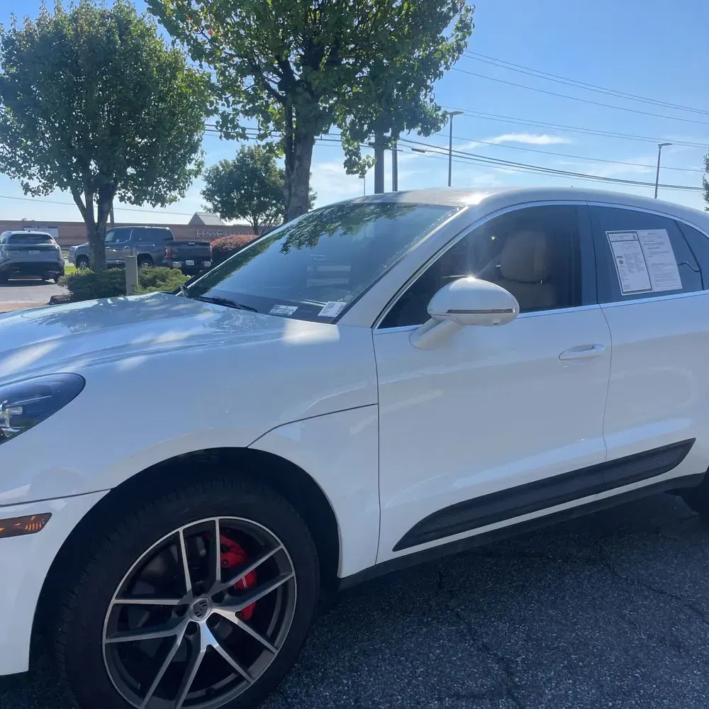 2022 Porsche Macan S