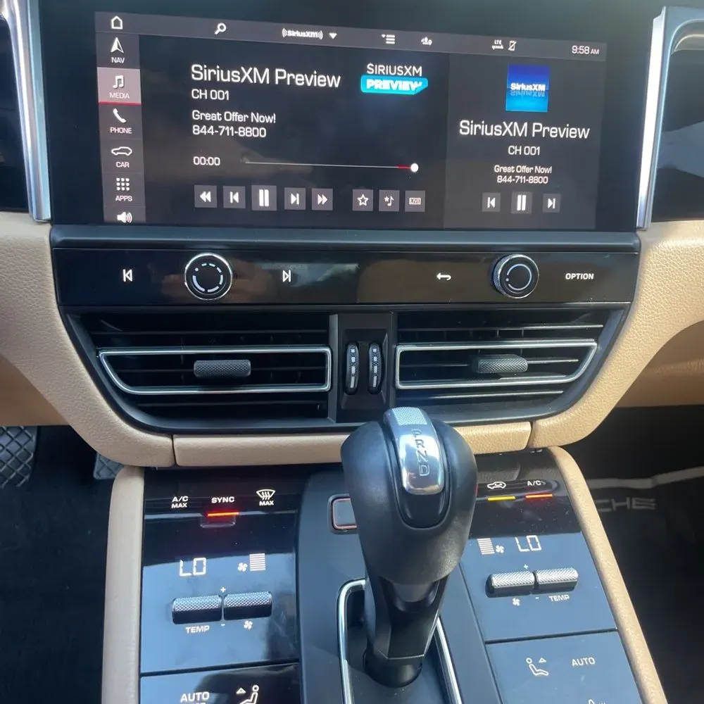 2022 Porsche Macan S