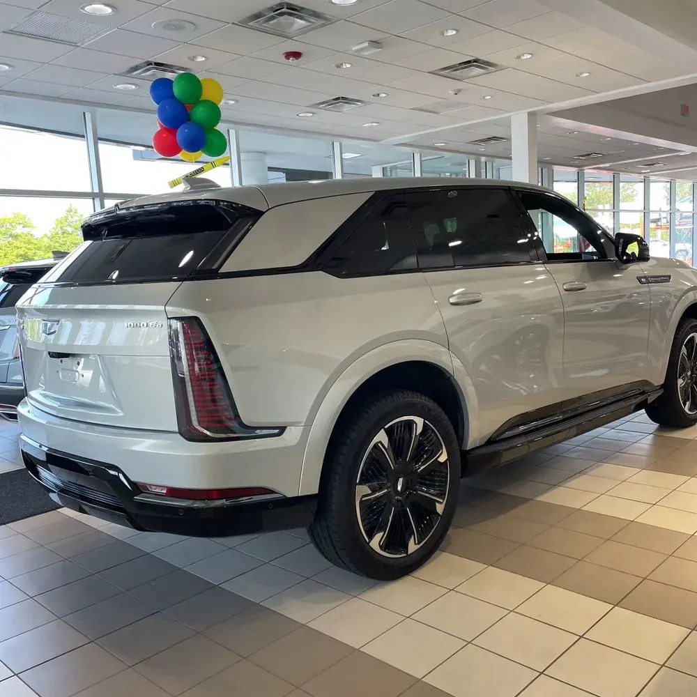 2025 Cadillac Escalade IQ Sport 2