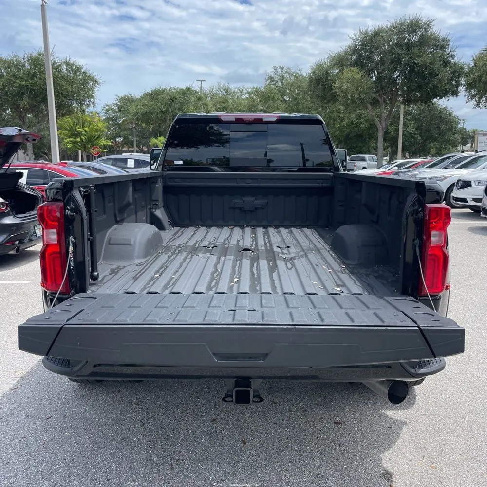2025 Chevrolet Silverado 3500HD High Country