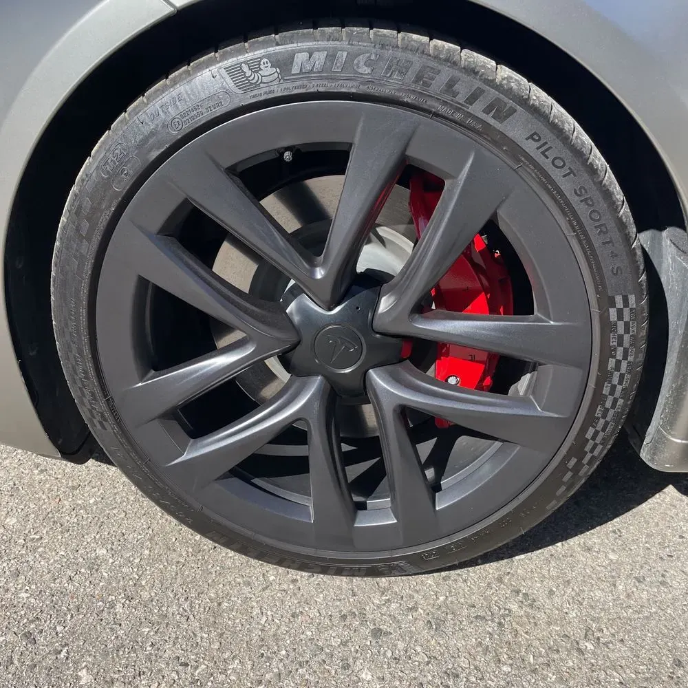 2023 Tesla Model S Plaid