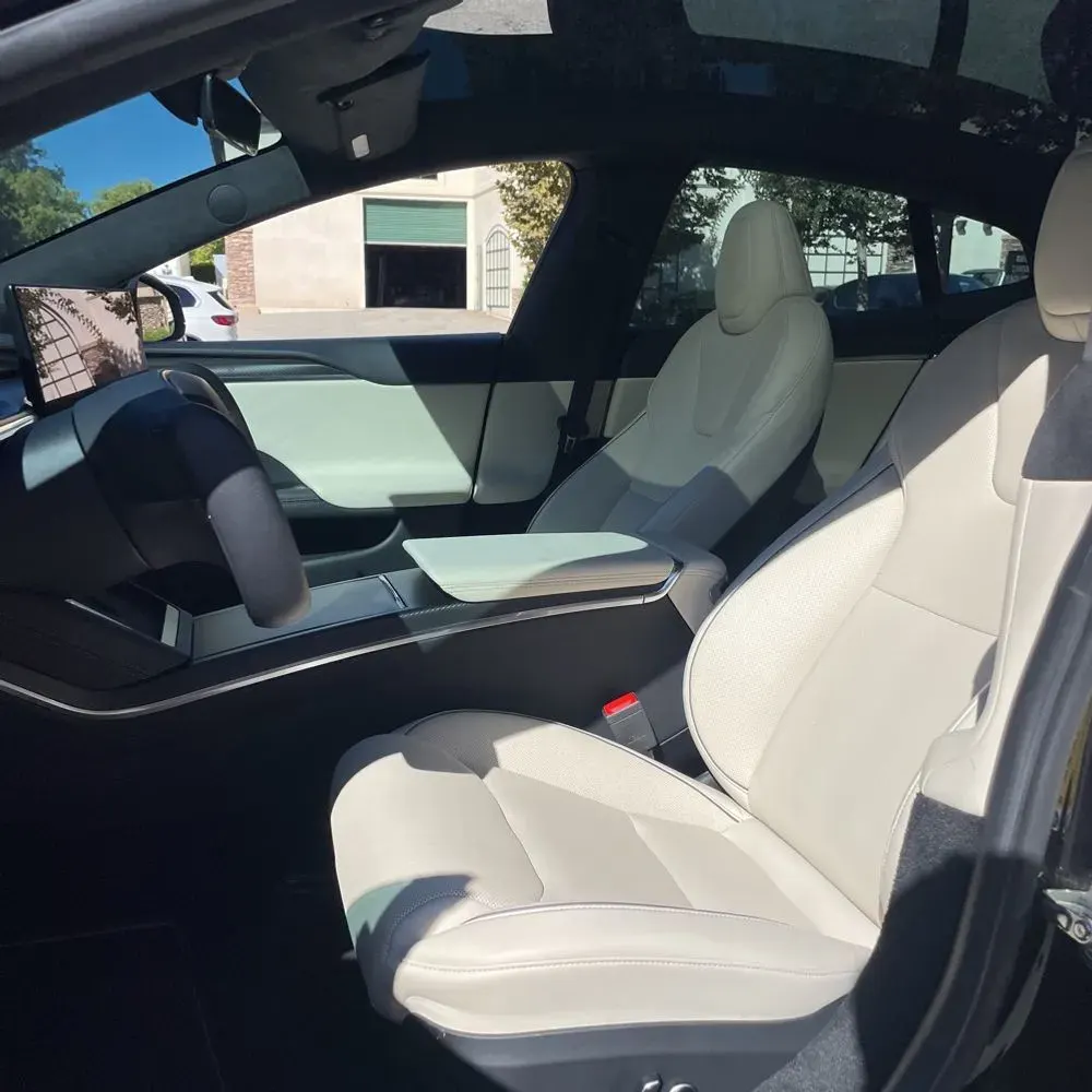 2023 Tesla Model S Plaid