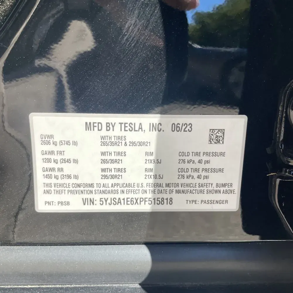 2023 Tesla Model S Plaid