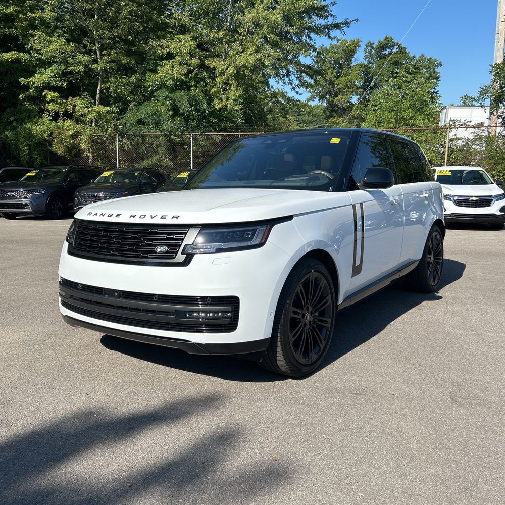 2024 Land Rover Range Rover P530 SE