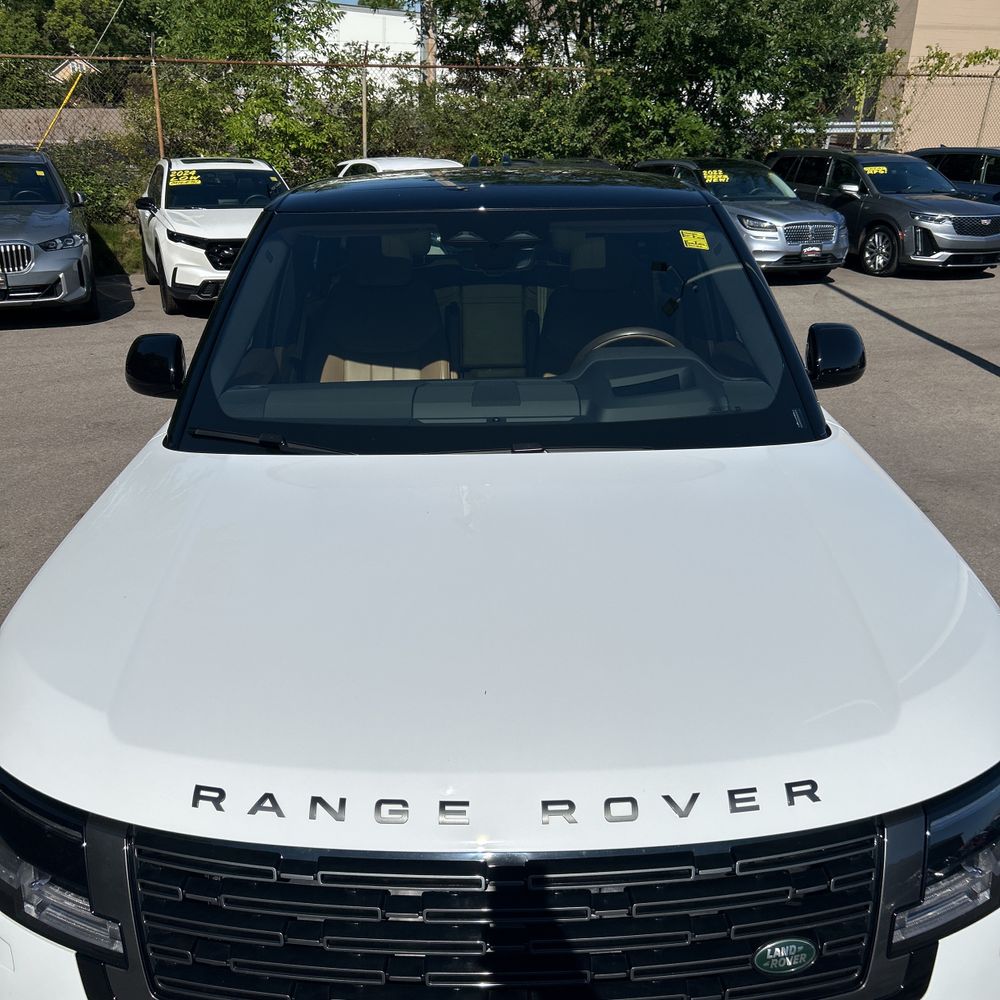 2024 Land Rover Range Rover P530 SE