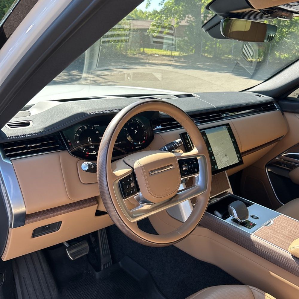2024 Land Rover Range Rover P530 SE