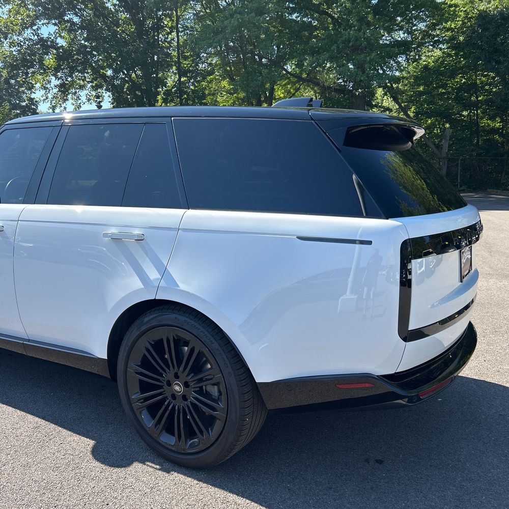 2024 Land Rover Range Rover P530 SE