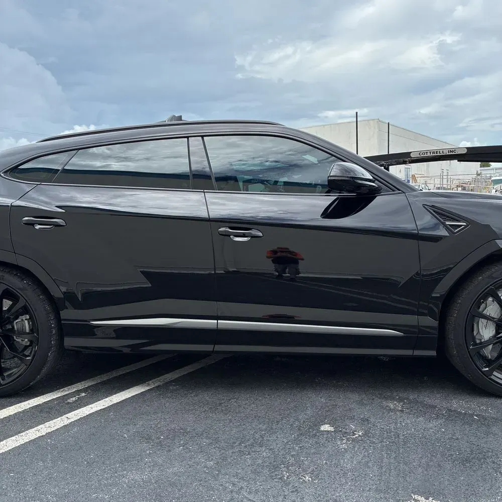 2020 Lamborghini Urus Base