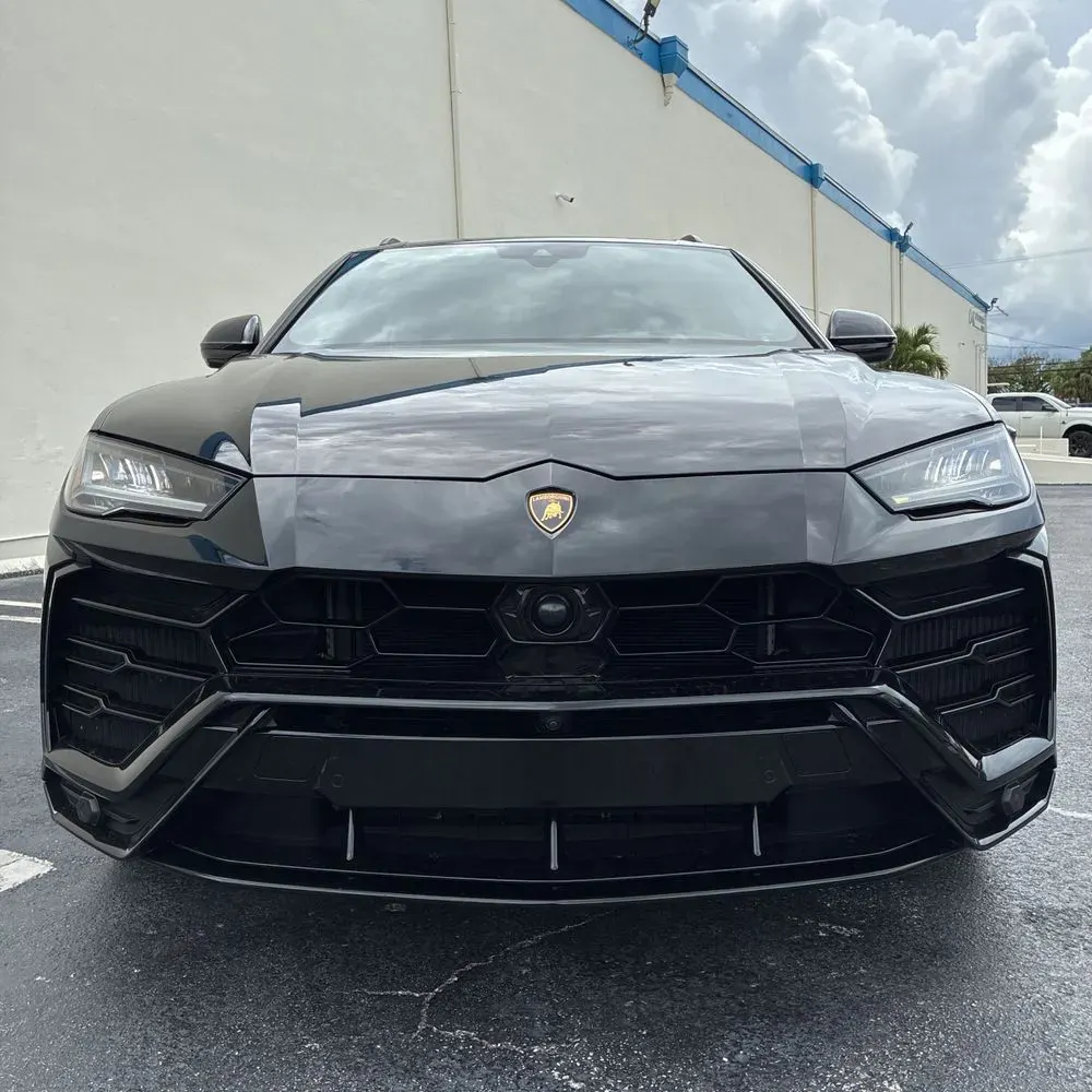 2020 Lamborghini Urus Base