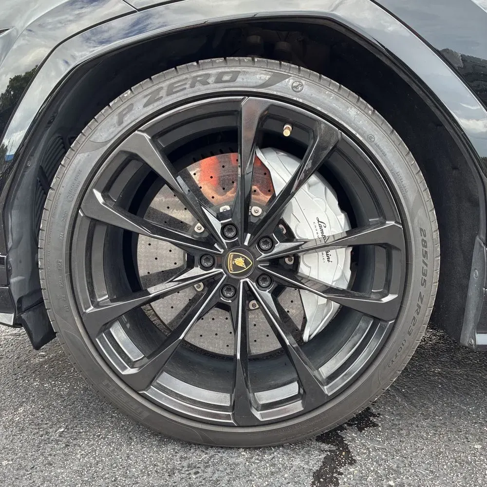 2020 Lamborghini Urus Base