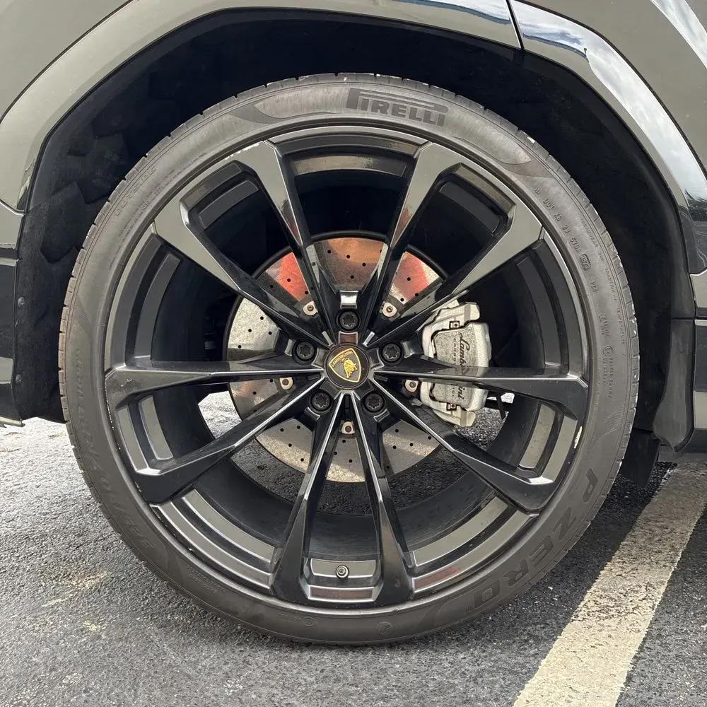 2020 Lamborghini Urus Base