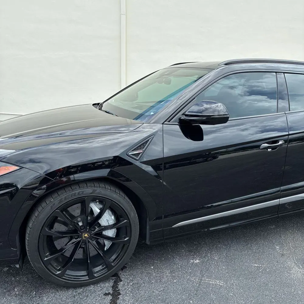 2020 Lamborghini Urus Base