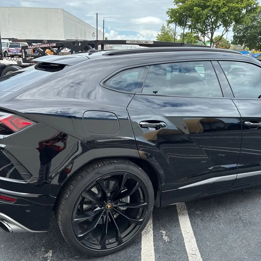 2020 Lamborghini Urus Base