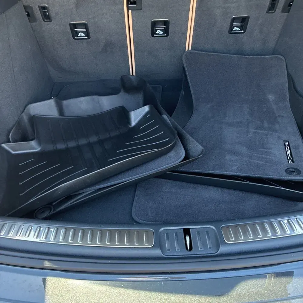 2023 Porsche Macan Base