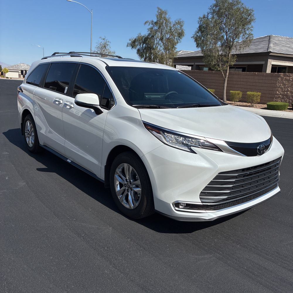 2026 Toyota Sienna Limited 7-Passenger