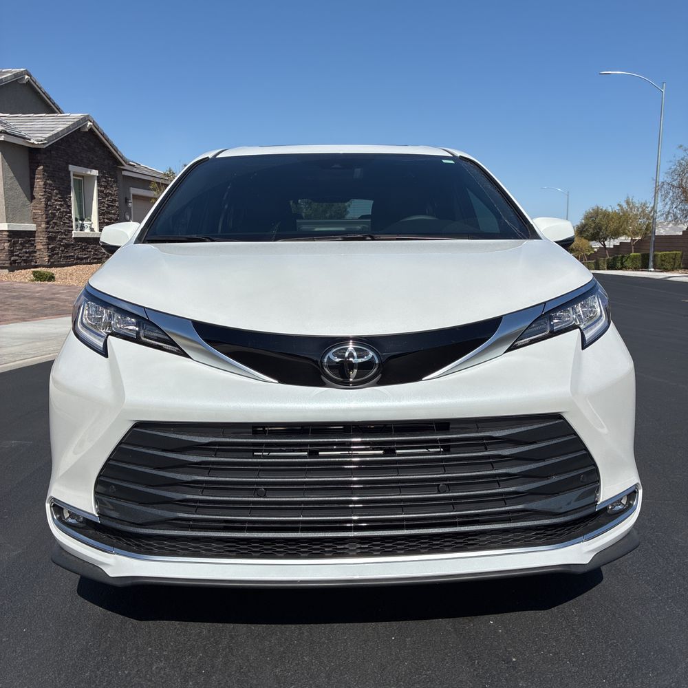 2026 Toyota Sienna Limited 7-Passenger