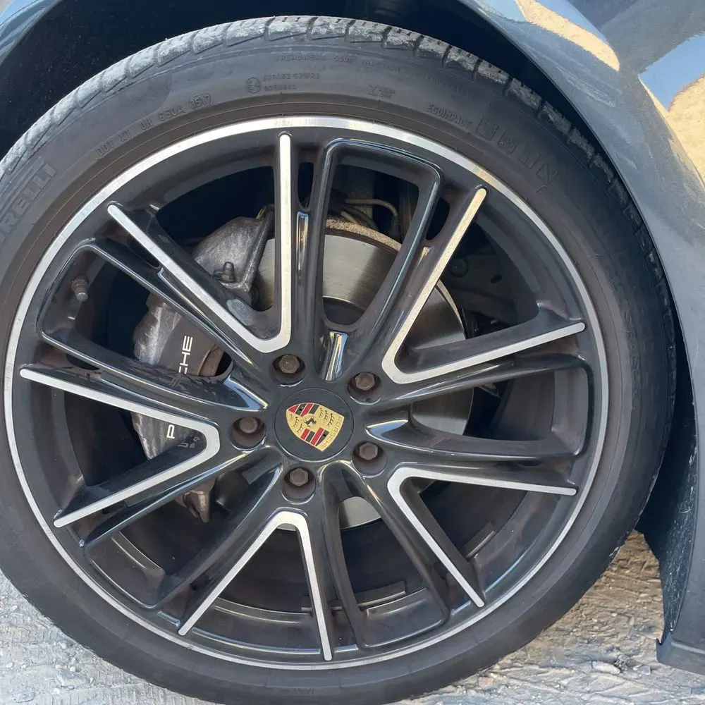 2018 Porsche Panamera 4