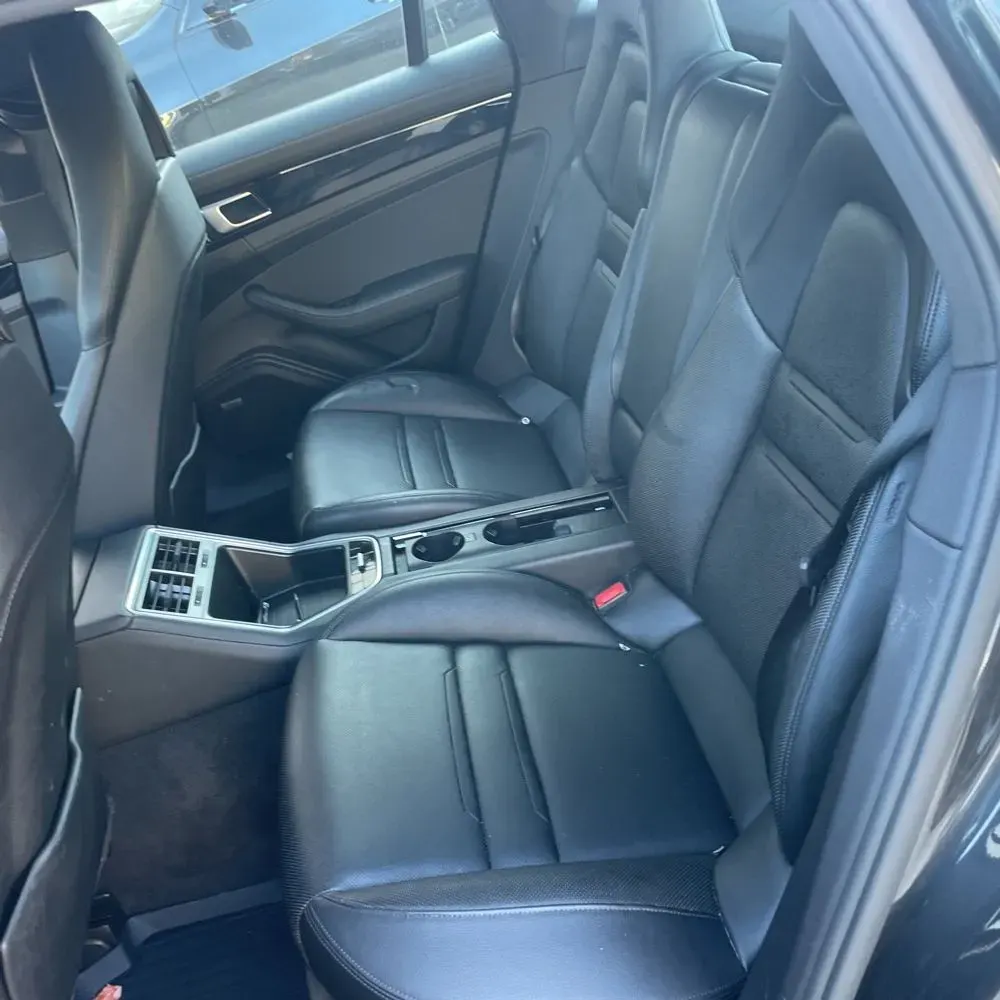 2018 Porsche Panamera 4