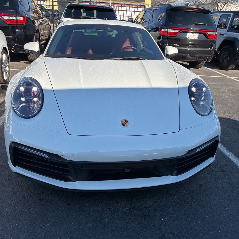2021 Porsche 911 Carrera