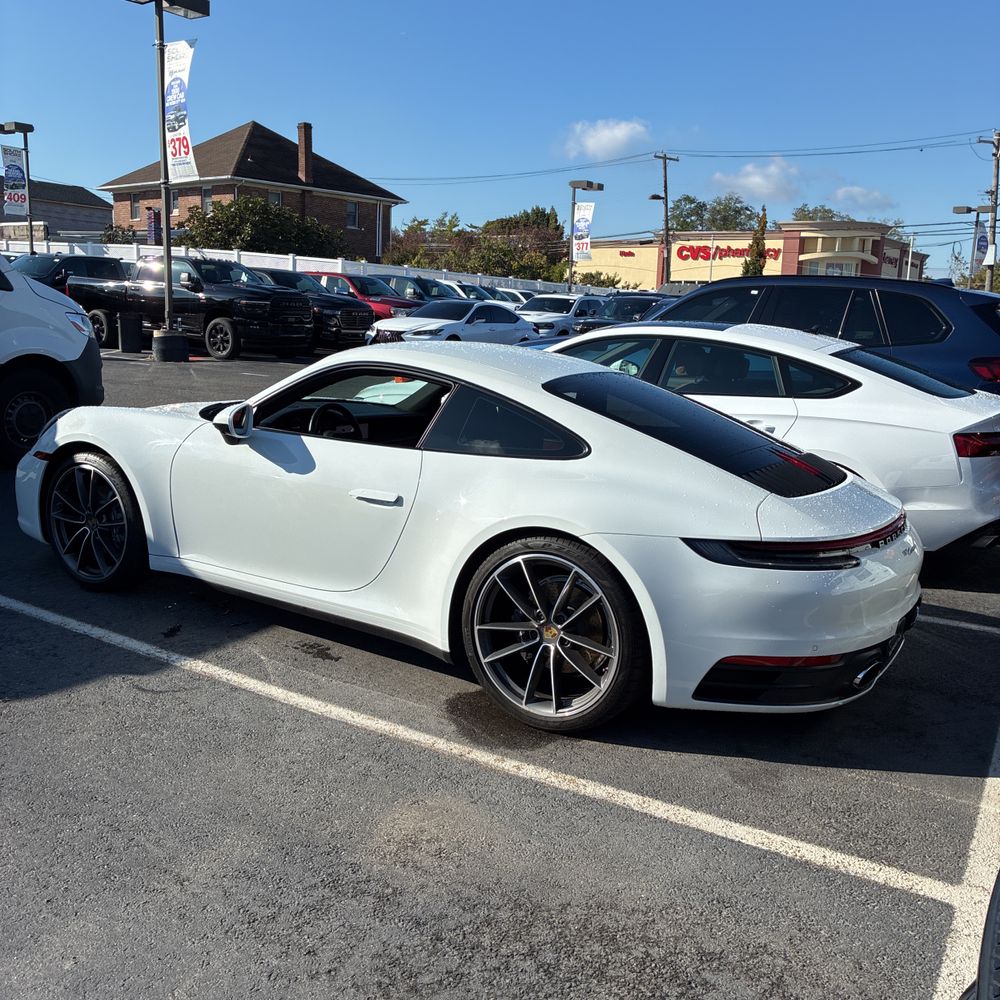 2021 Porsche 911 Carrera
