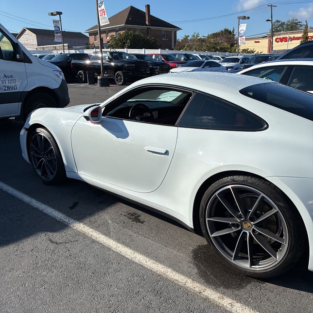 2021 Porsche 911 Carrera