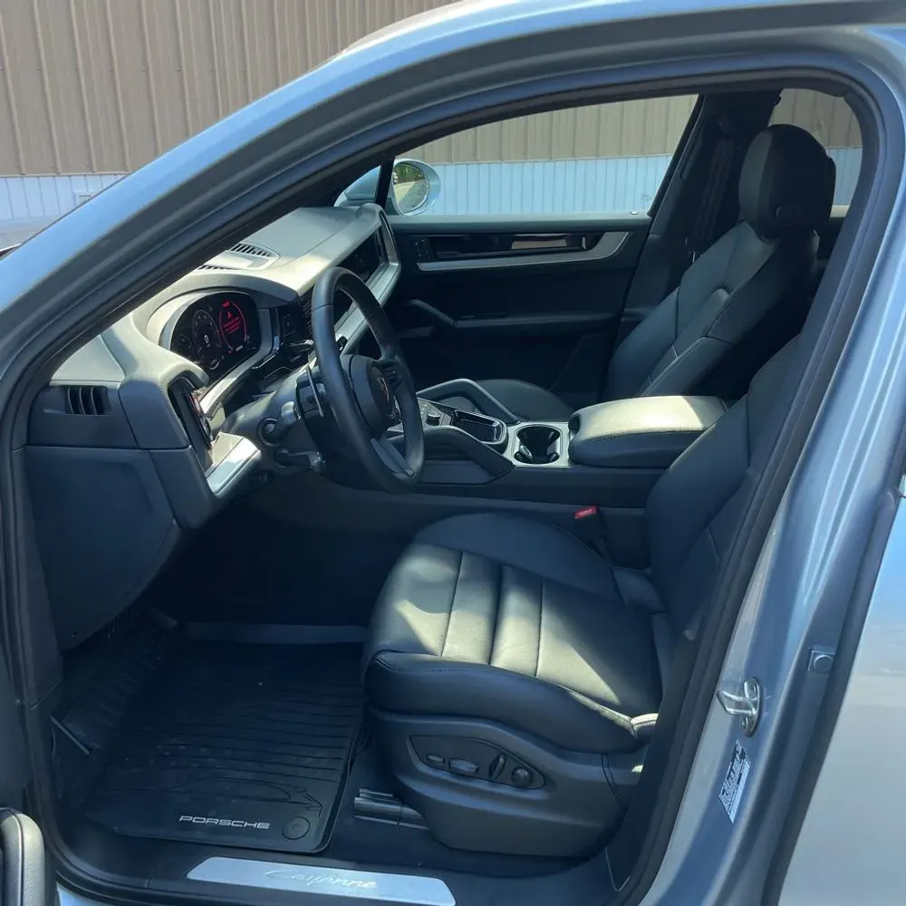 2024 Porsche Cayenne Base
