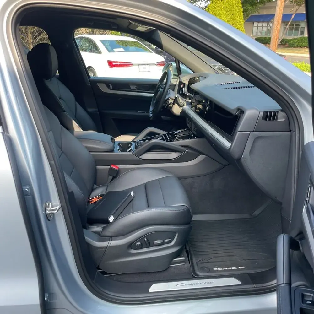 2024 Porsche Cayenne Base
