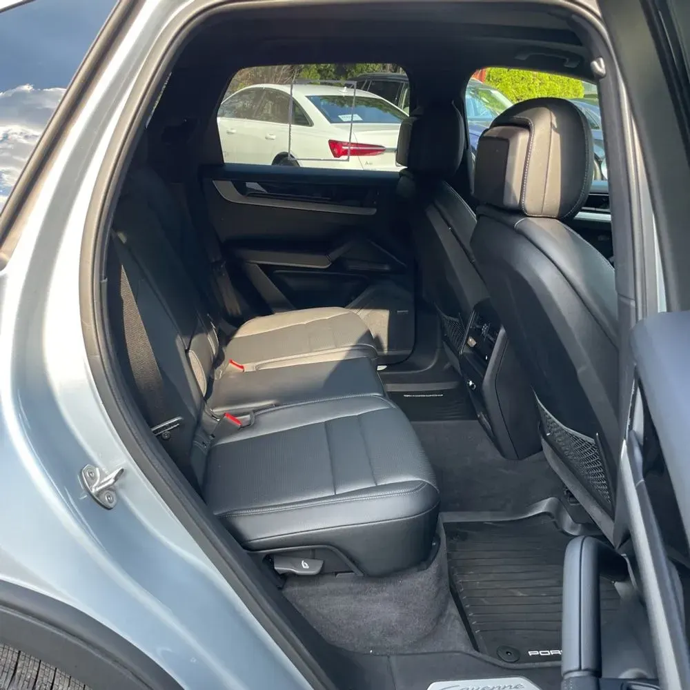 2024 Porsche Cayenne Base