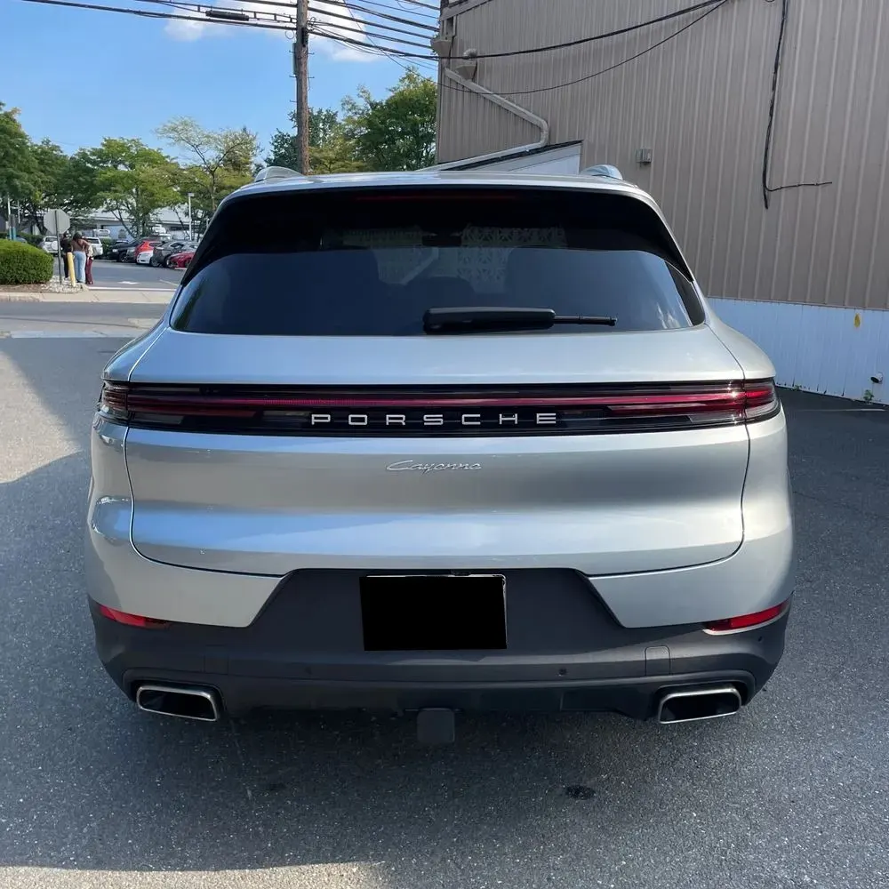 2024 Porsche Cayenne Base