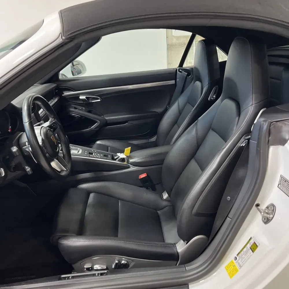 2018 Porsche 911 Carrera