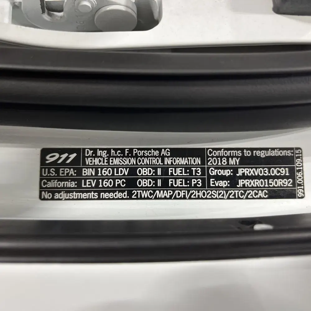 2018 Porsche 911 Carrera