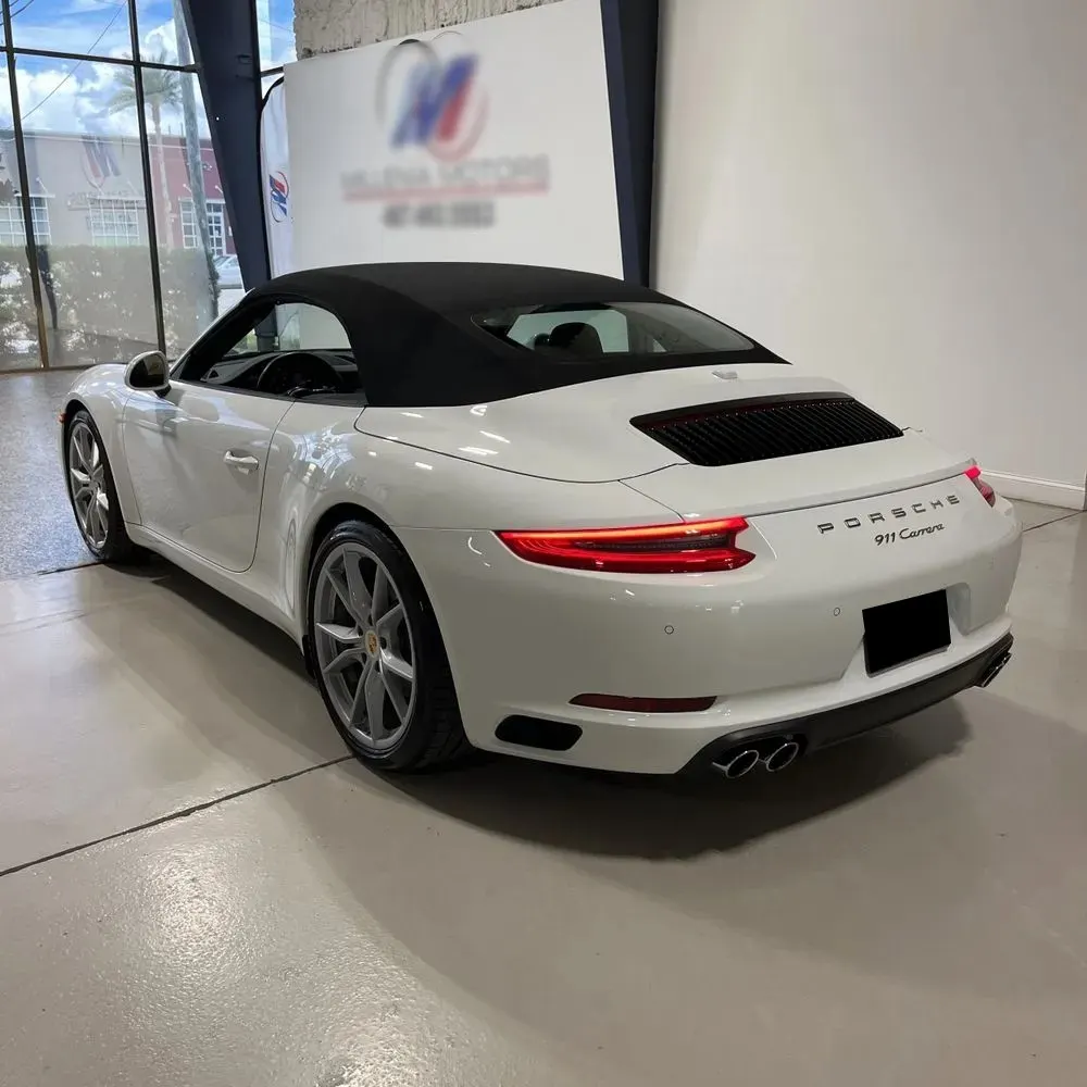 2018 Porsche 911 Carrera