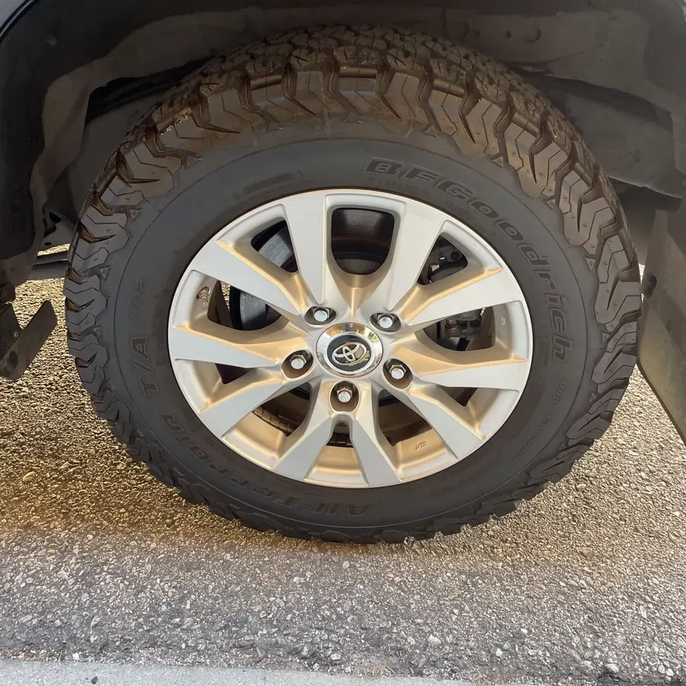 2019 Toyota Land Cruiser Base