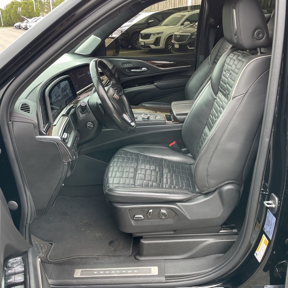 2022 Cadillac Escalade Sport Platinum