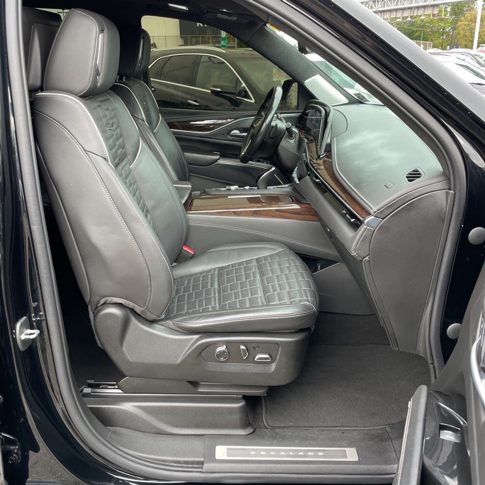 2022 Cadillac Escalade Sport Platinum