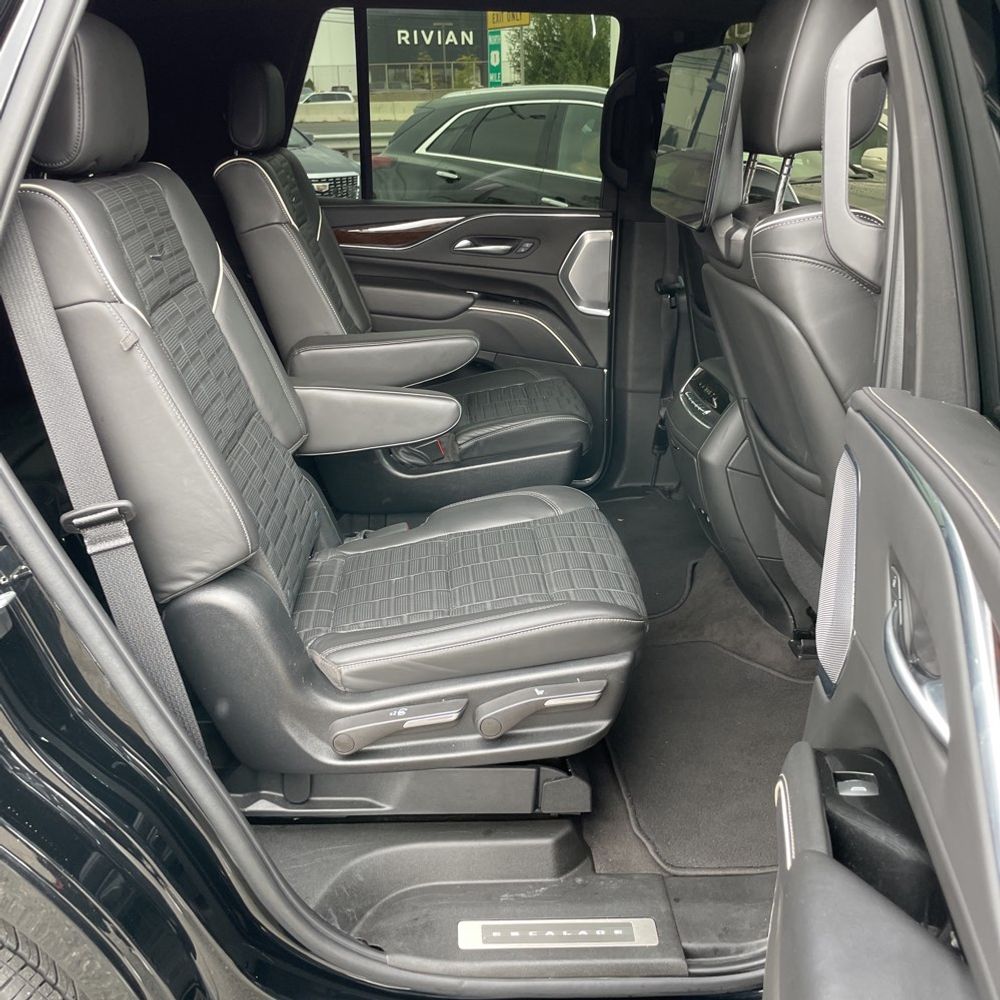 2022 Cadillac Escalade Sport Platinum