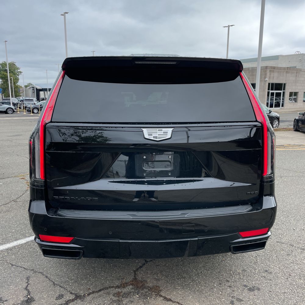 2022 Cadillac Escalade Sport Platinum