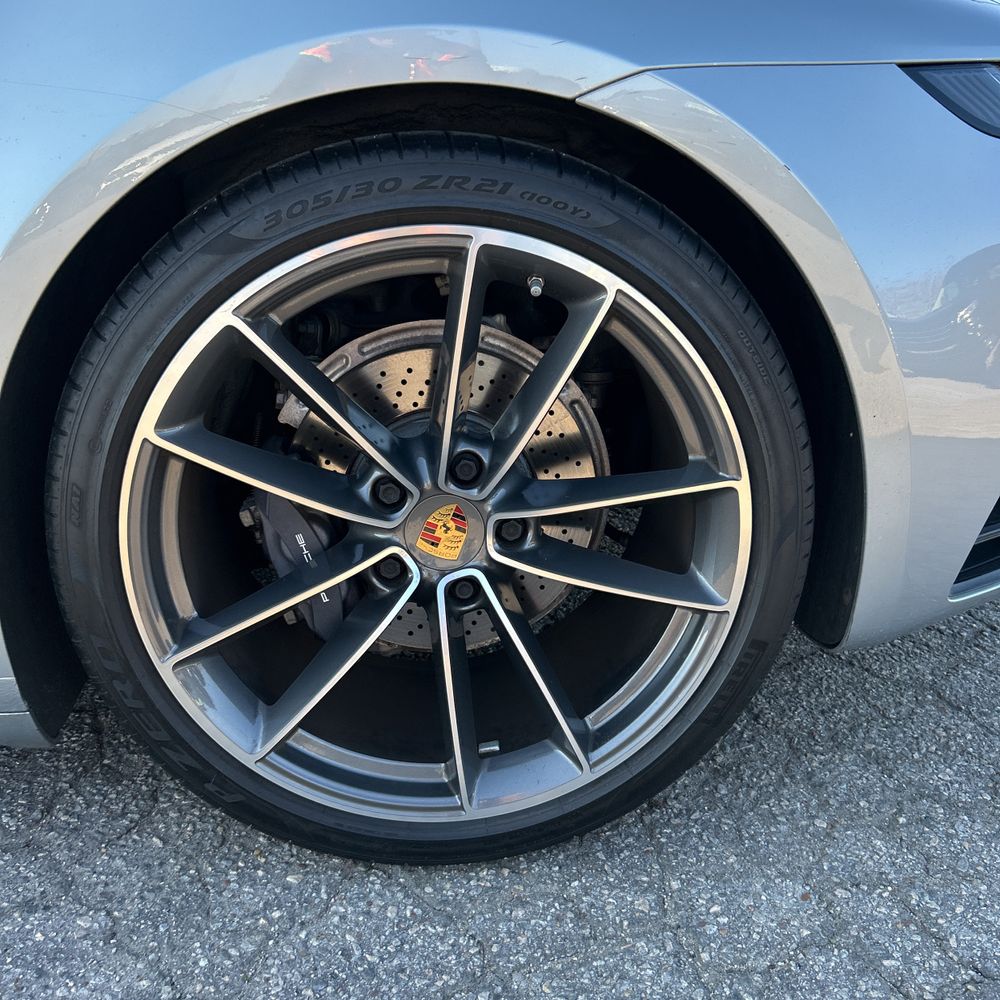 2021 Porsche 911 Carrera