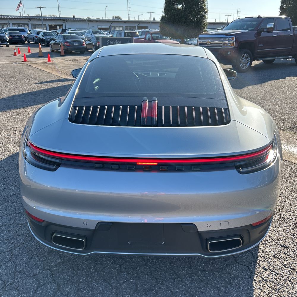 2021 Porsche 911 Carrera