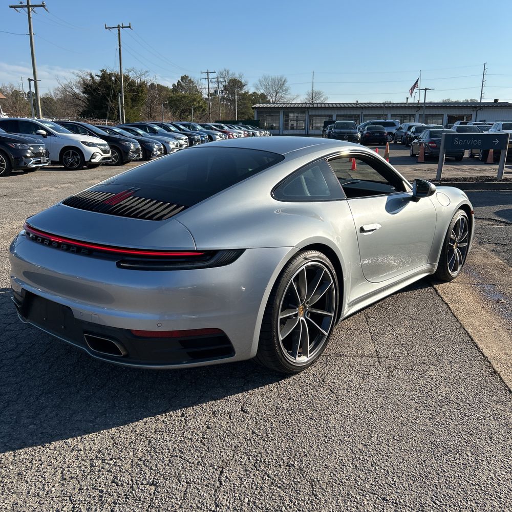 2021 Porsche 911 Carrera