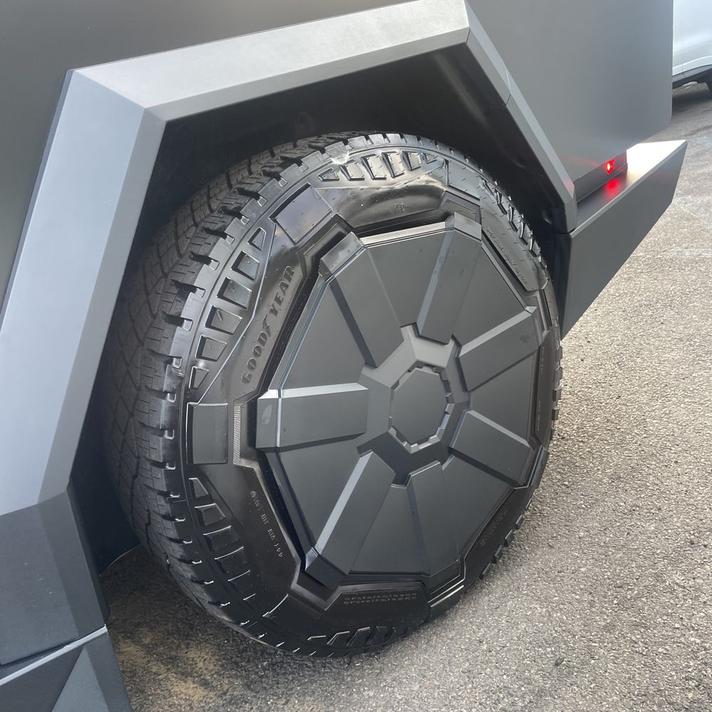 2024 Tesla Cybertruck CyberBeast