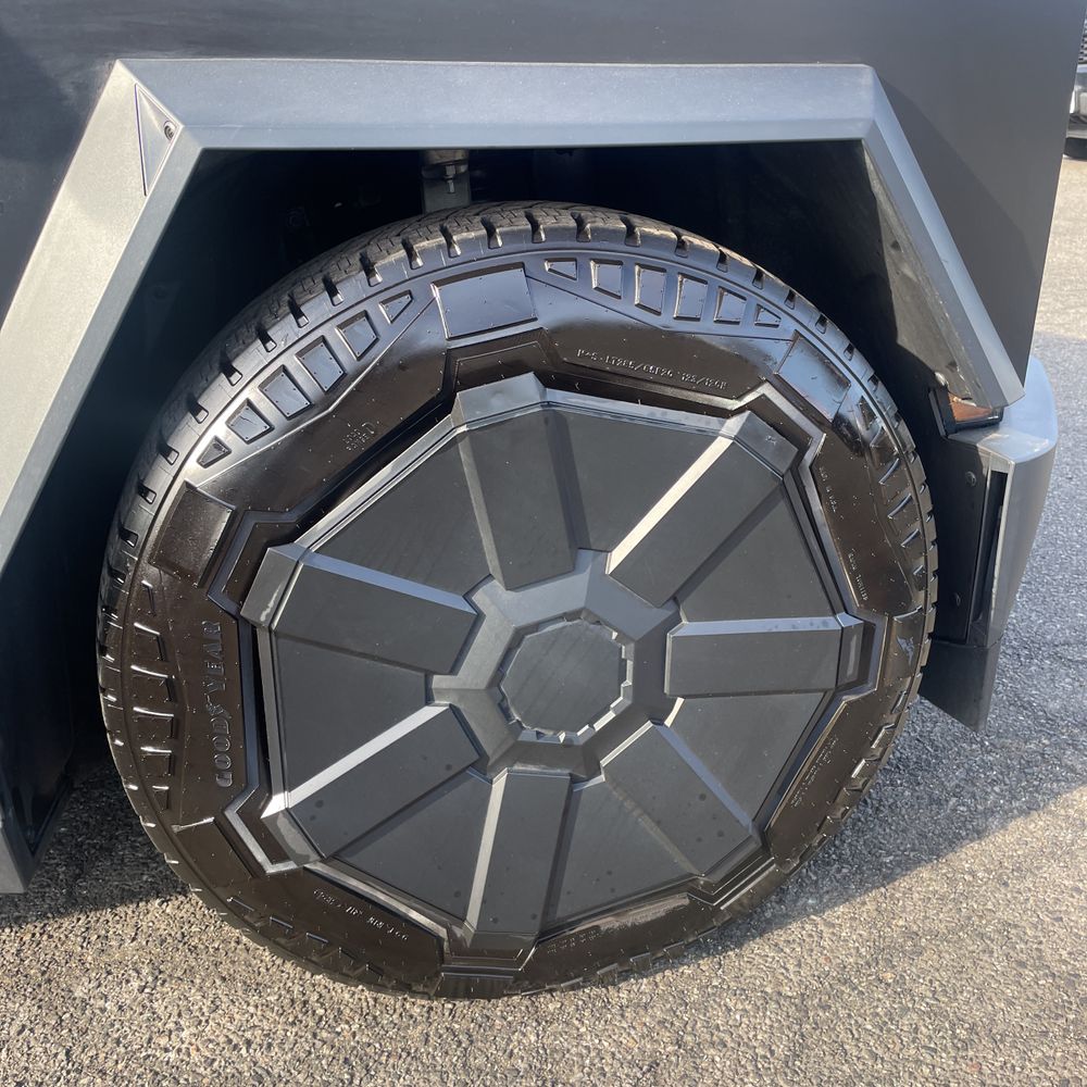 2024 Tesla Cybertruck CyberBeast