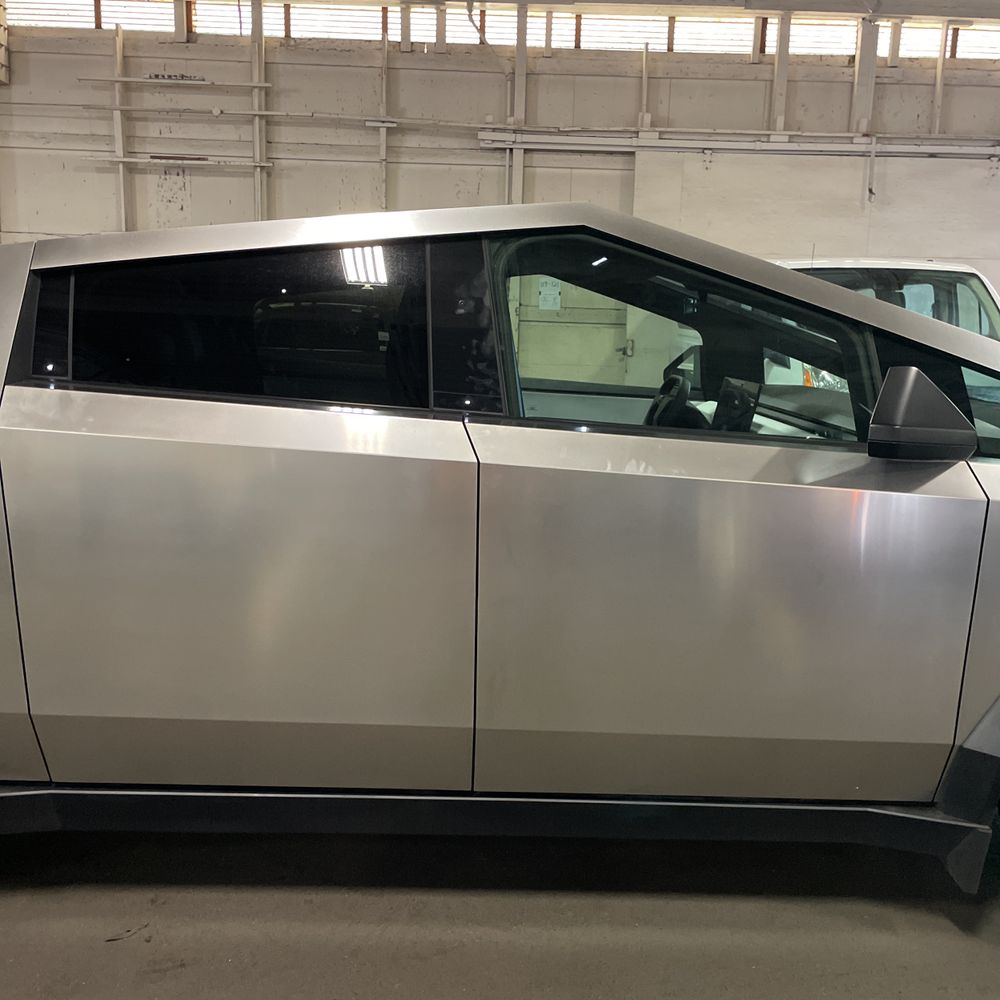 2024 Tesla Cybertruck Base