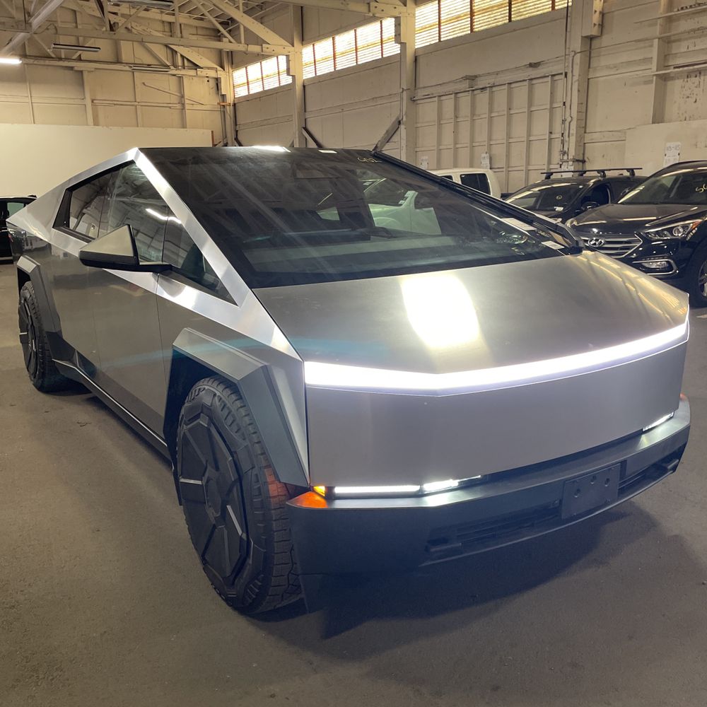 2024 Tesla Cybertruck Base